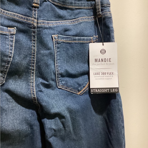 Bandolino Mandie Straight Leg Jeans-Sz:8 - Picture 3 of 5